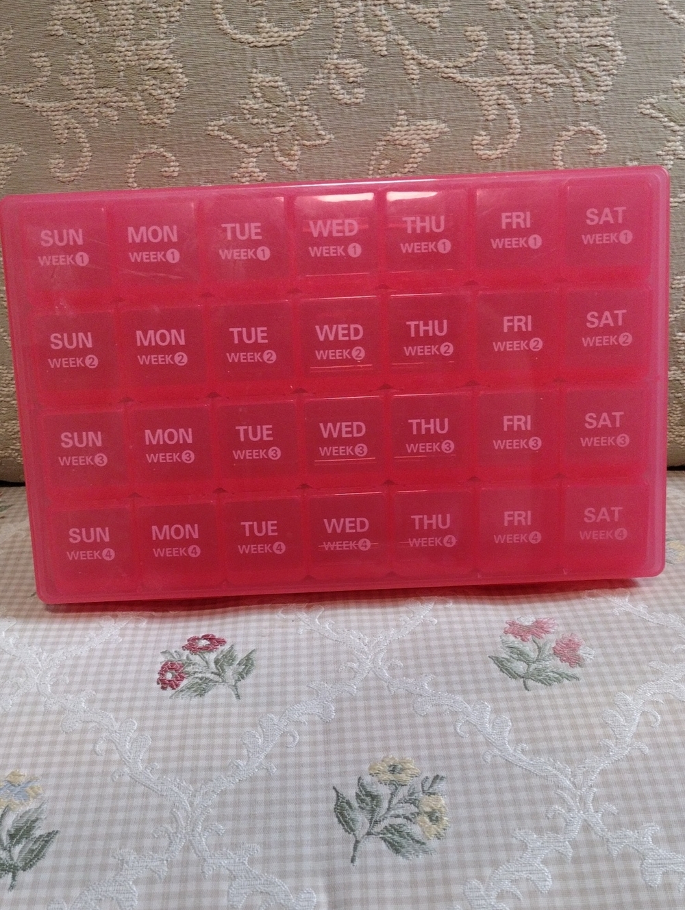 Weekly Pill Organizer - Pink 28-Day Pill Box - Picture 1 of 2